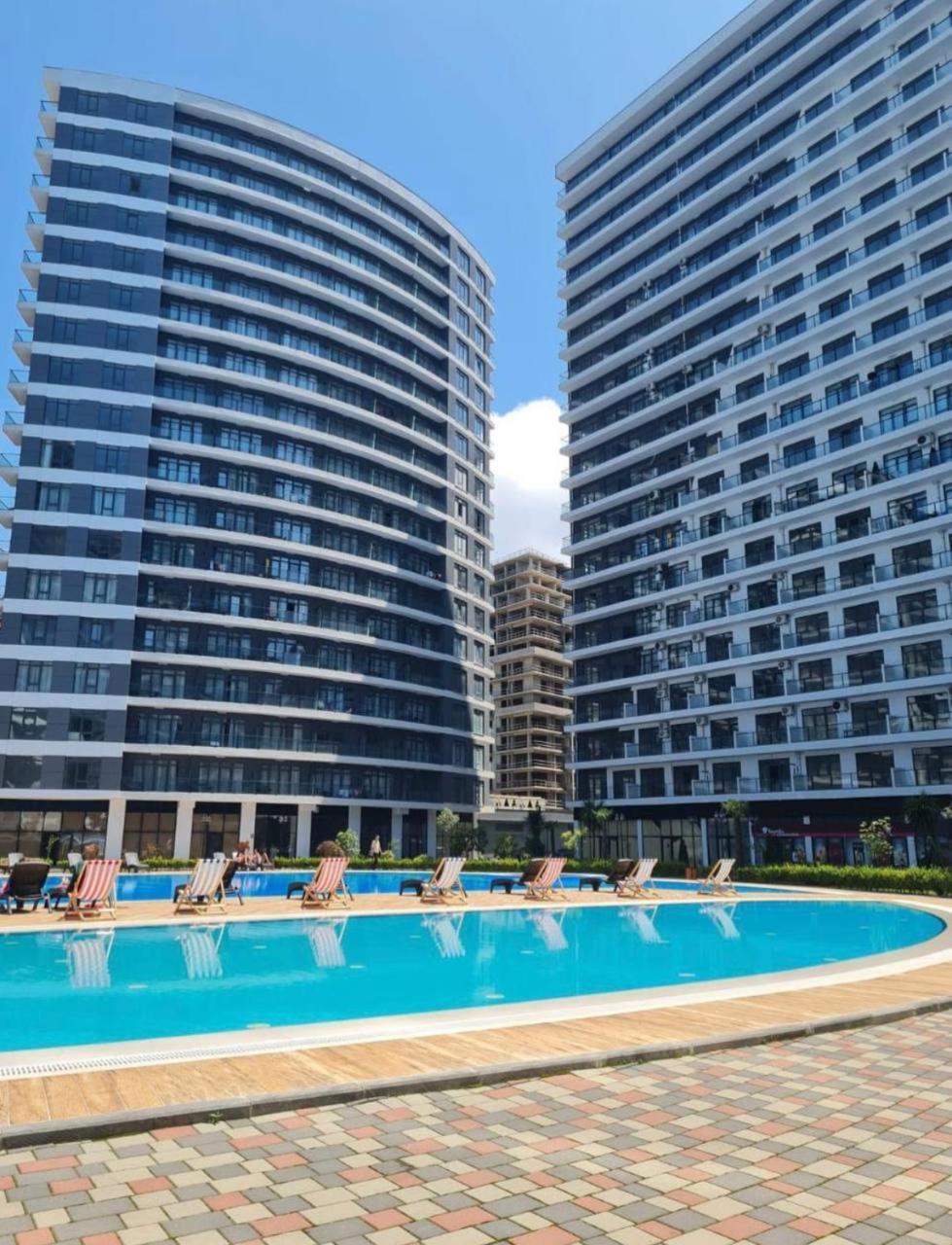 White Apartment Batumi Exterior foto