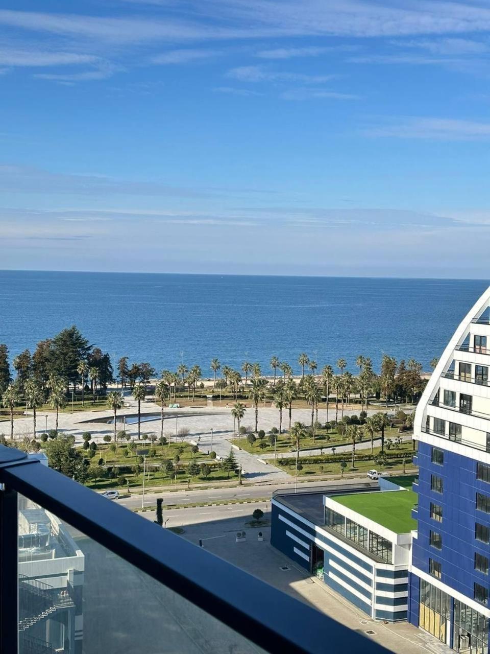 White Apartment Batumi Exterior foto